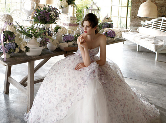 свадебное платье с цветами